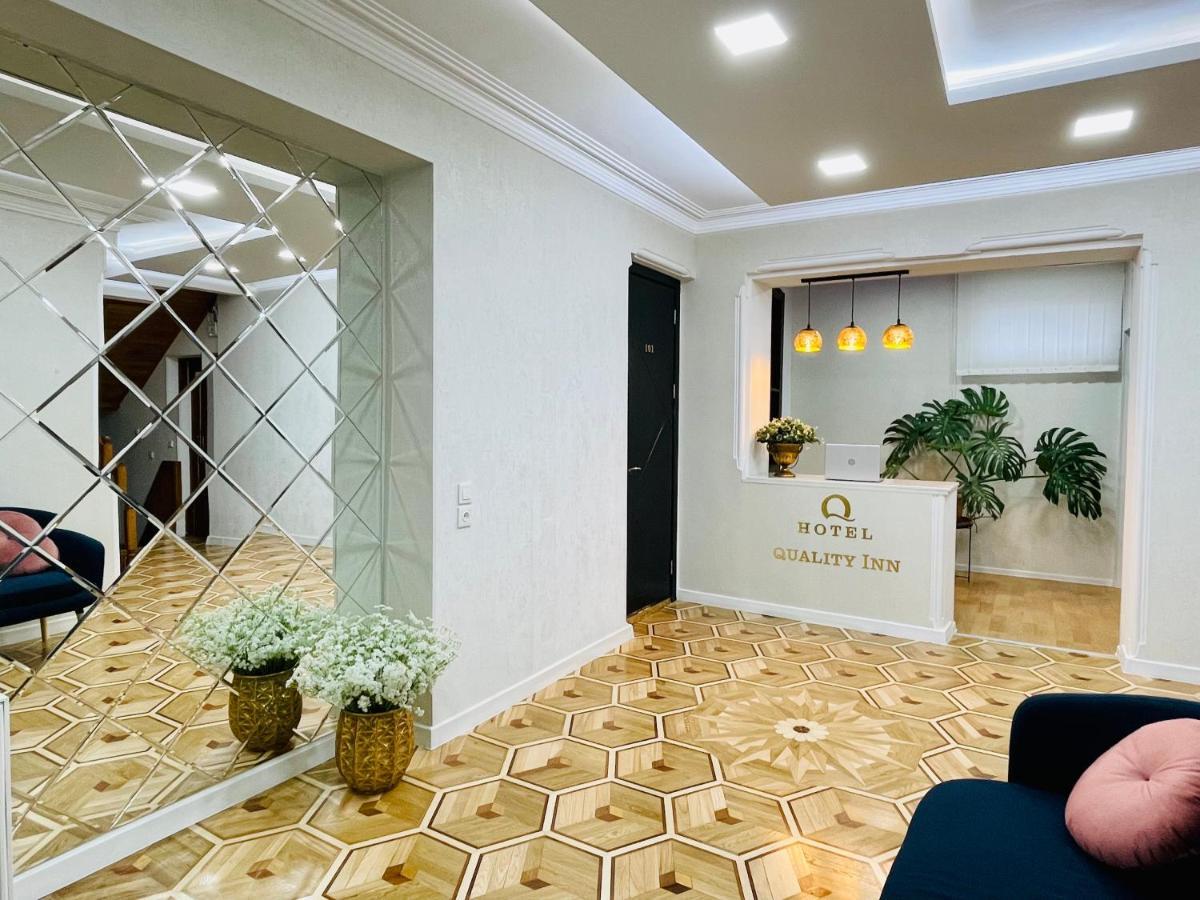 Quality Inn Tbilisi Ngoại thất bức ảnh