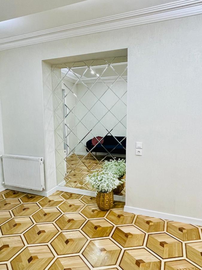 Quality Inn Tbilisi Ngoại thất bức ảnh