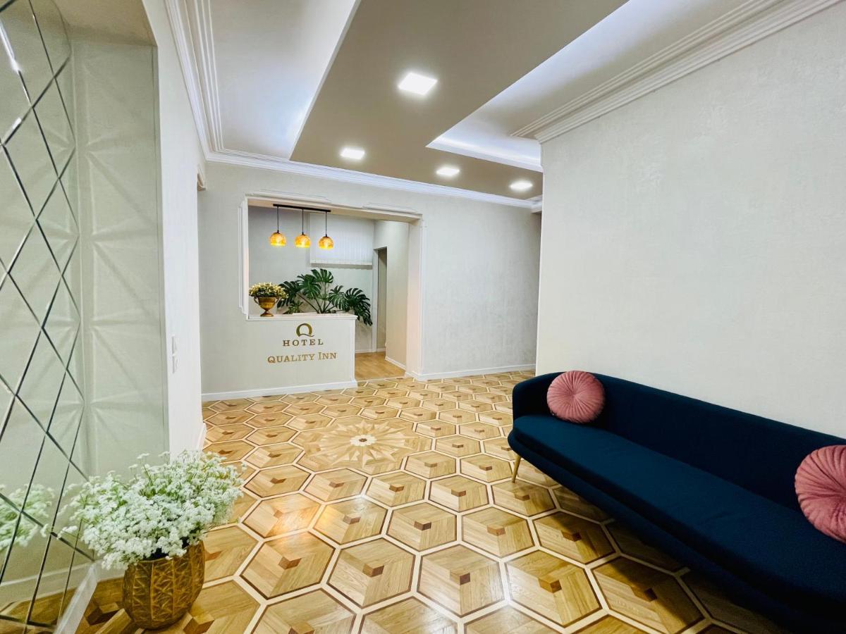 Quality Inn Tbilisi Ngoại thất bức ảnh