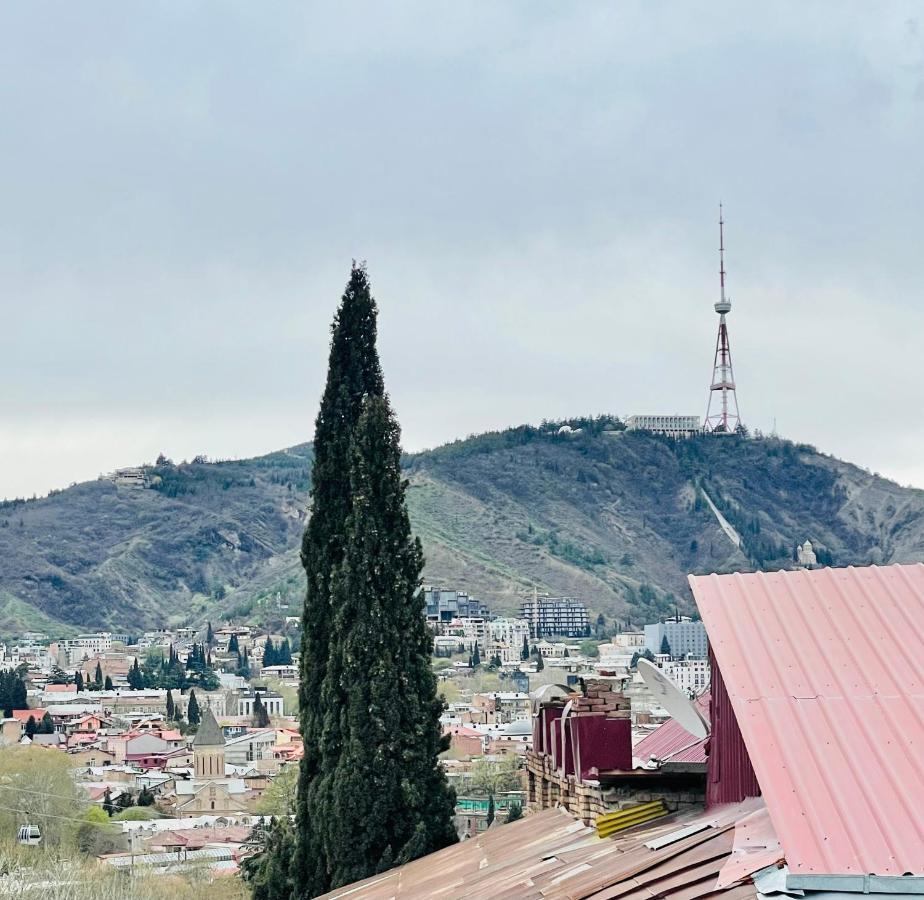 Quality Inn Tbilisi Ngoại thất bức ảnh