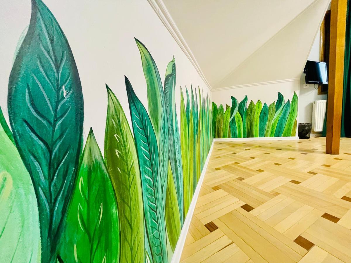 Quality Inn Tbilisi Ngoại thất bức ảnh