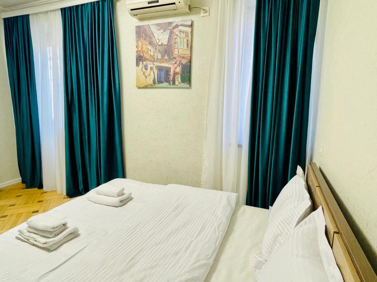 Quality Inn Tbilisi Ngoại thất bức ảnh