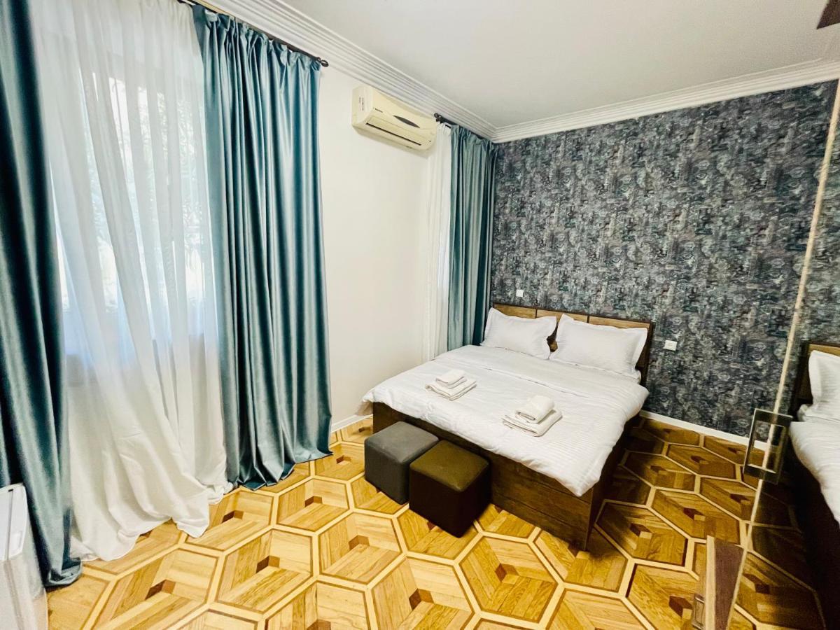 Quality Inn Tbilisi Ngoại thất bức ảnh