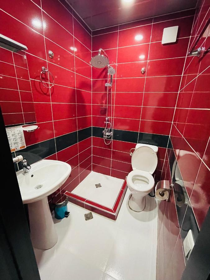 Quality Inn Tbilisi Ngoại thất bức ảnh