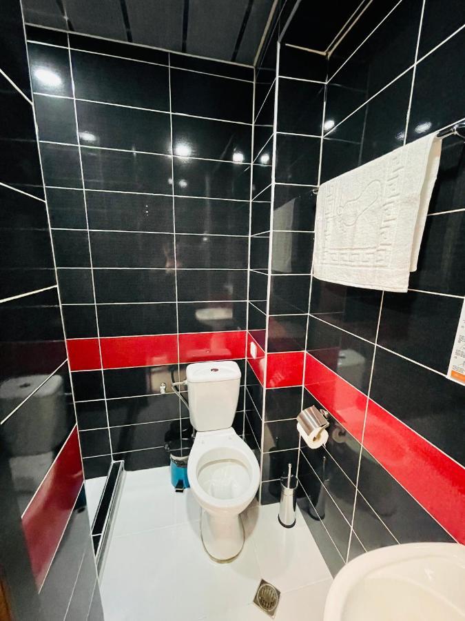 Quality Inn Tbilisi Ngoại thất bức ảnh