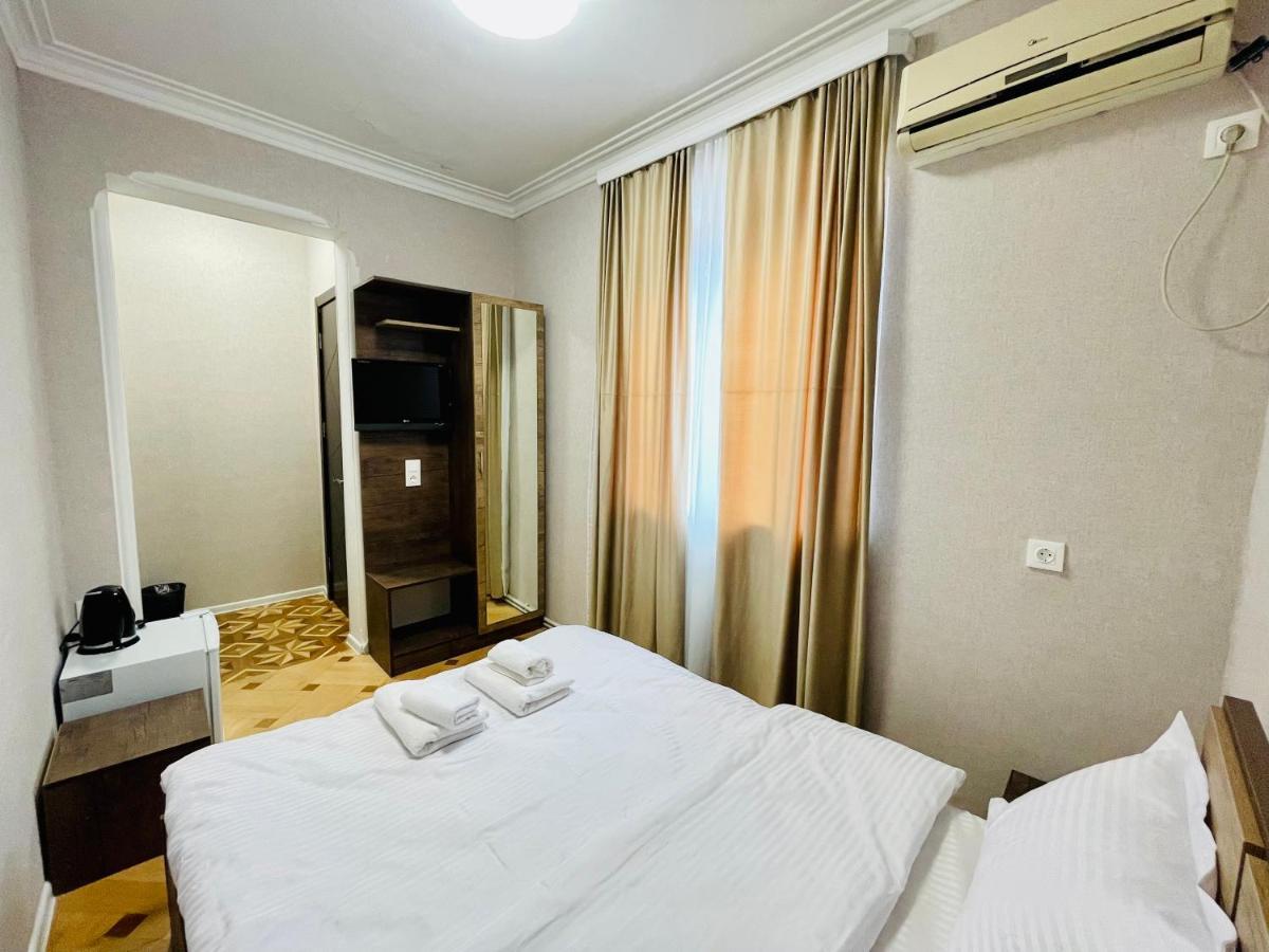 Quality Inn Tbilisi Ngoại thất bức ảnh
