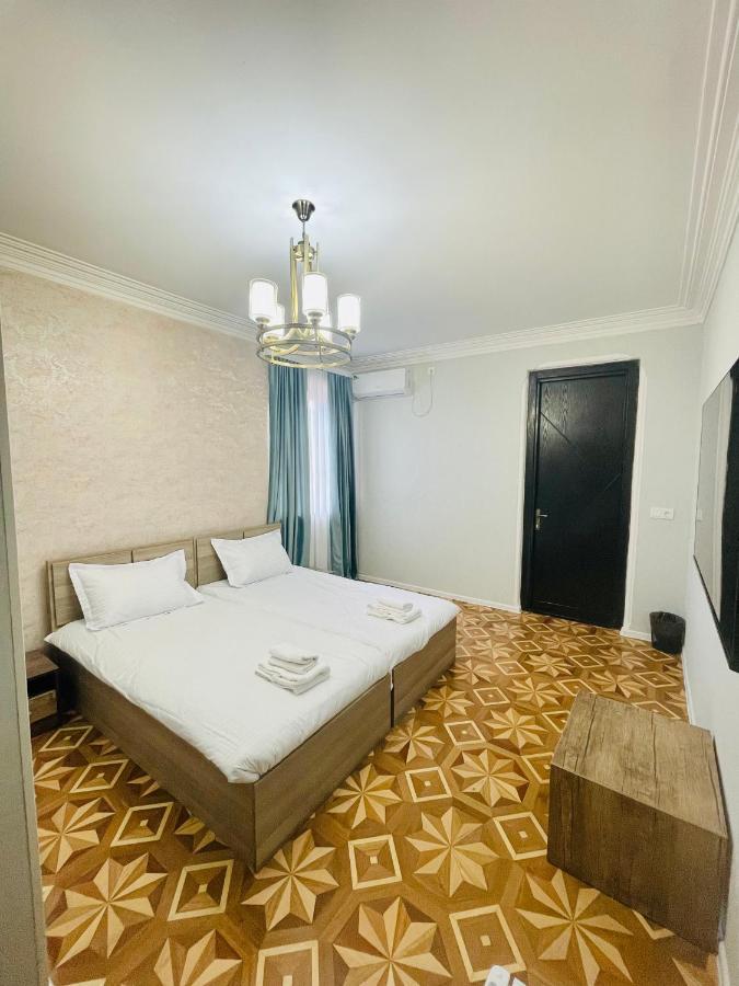 Quality Inn Tbilisi Ngoại thất bức ảnh