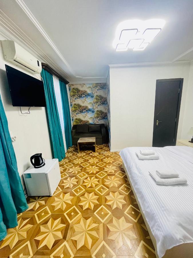 Quality Inn Tbilisi Ngoại thất bức ảnh